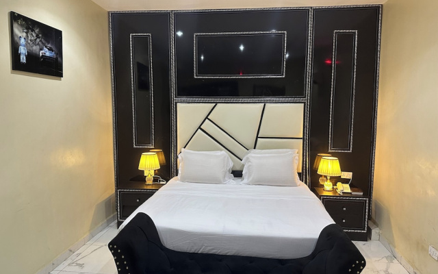De Lords Resort Hotel & Suites