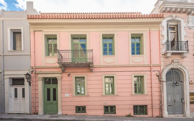 Androniki Neoclassical Apartments-Plaka