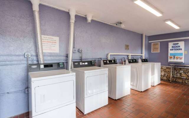 Ramada by Wyndham Kissimmee Gateway