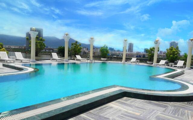 Green Plaza Hotel