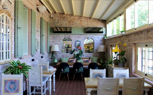 İna Cunda Art Otel