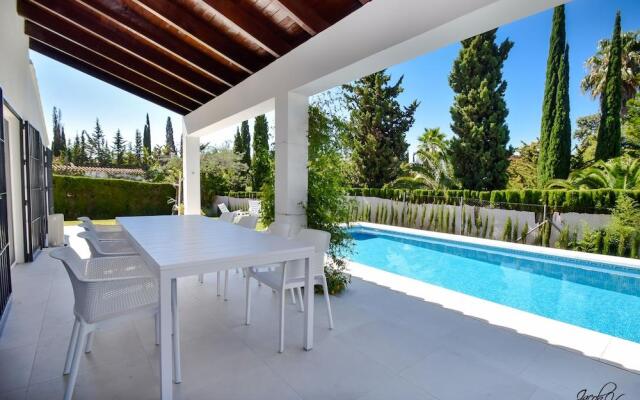 Great Villa Near Beach & Marbella