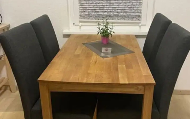 Amazing Holiday Home Near the Lake