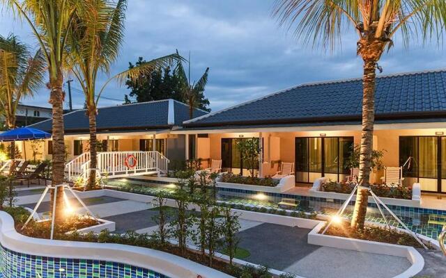 Blu Boat Pool Access Resort and Villas