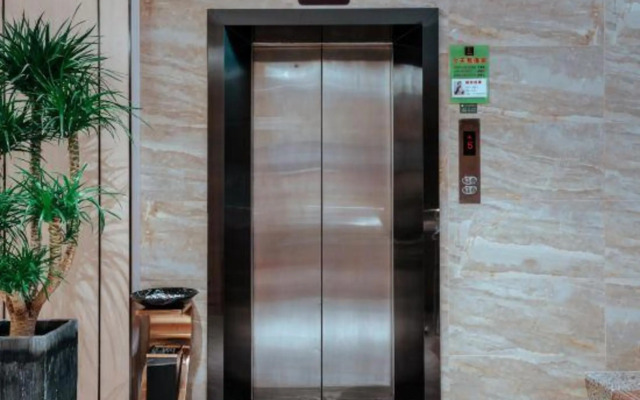Qianyi Hotel (Yulin Jiangnan Branch)