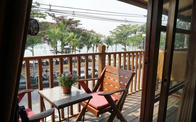 Jomtien Boathouse