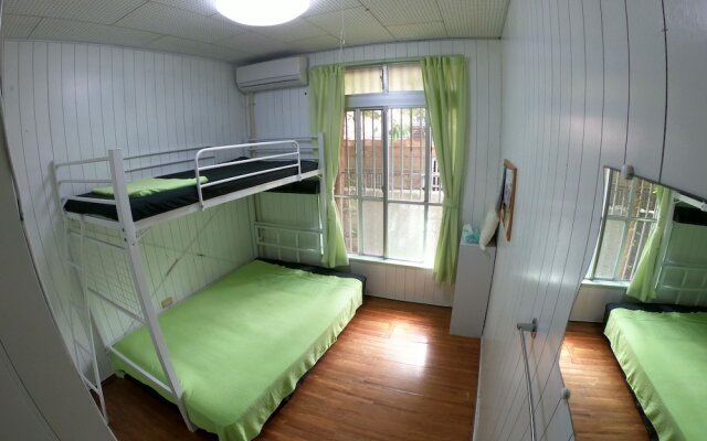 Guesthouse & Diving Seacolo