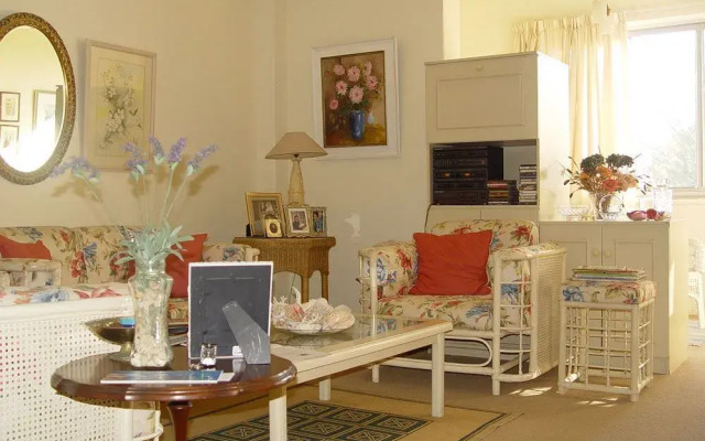 Parkview Hotel Suites