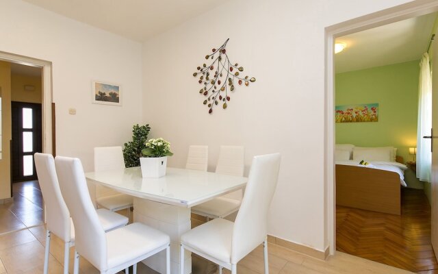 Apartments Loredana