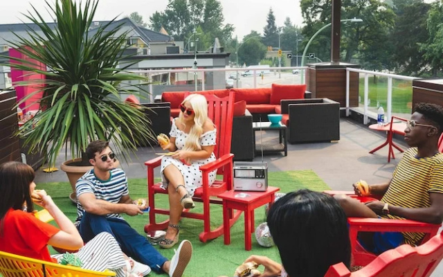 Travelodge Kelowna On The Lake
