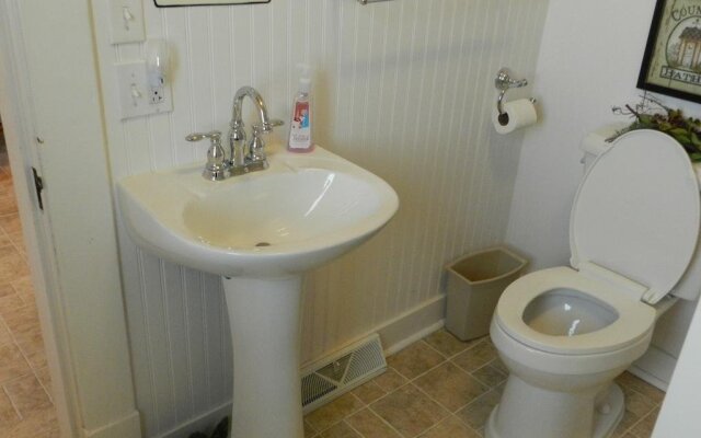 Helming Guest House