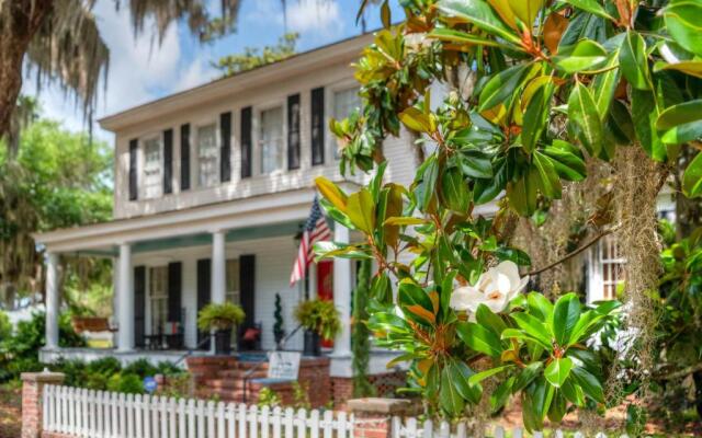 Open Gates Bed & Breakfast