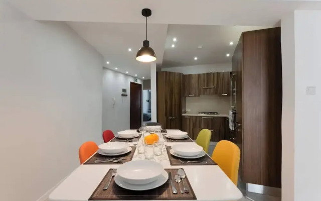Modern Ensuite Rooms Near Balluta Bay