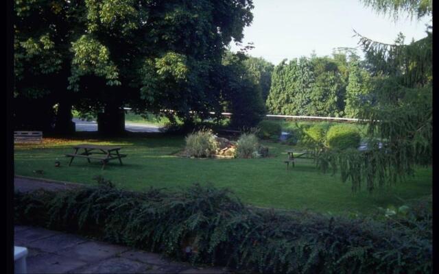 Lydney House - Guest house