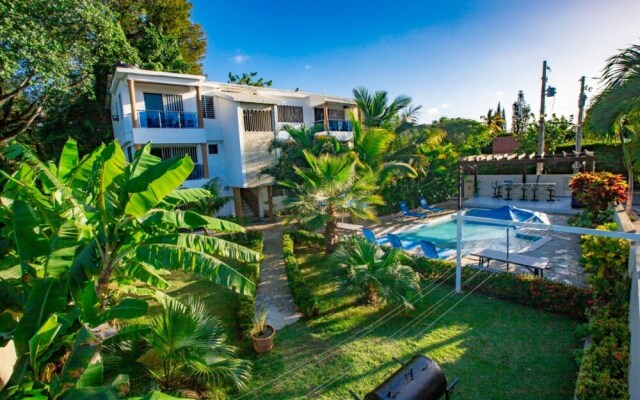 Stylish 2r-2b Apt Near the Beach and Main Street