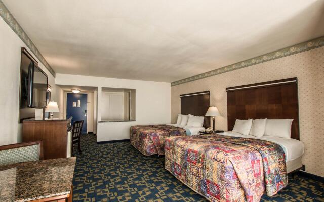 Motel 6 Oceanside, CA Marina / Camp Pendleton