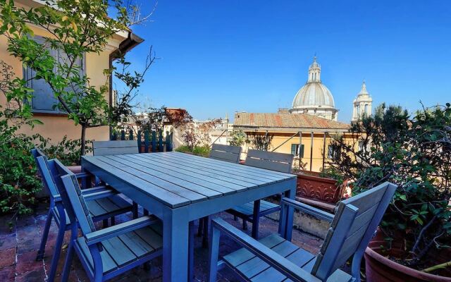 Campo de Fiori Large Penthouse