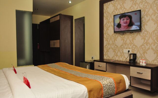 Hotel Aaditya Majha Continental by OYO Rooms