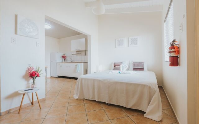 Palazzio Apartments & Studios