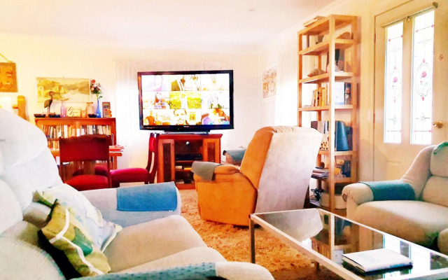 ABELIA BOTANICAL Daylesford 10 min walk2town