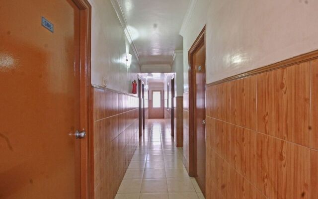 SPOT ON 41143 Hotel Nash Inn