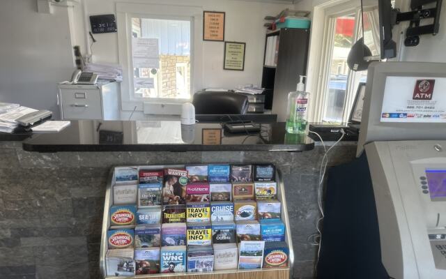 Whispering Pines Motel