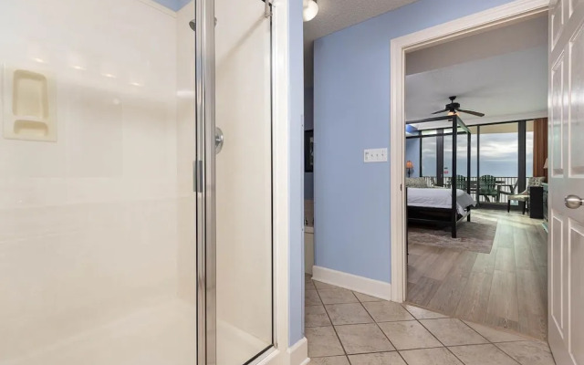 Phoenix Ix 705 3 Bedroom Condo