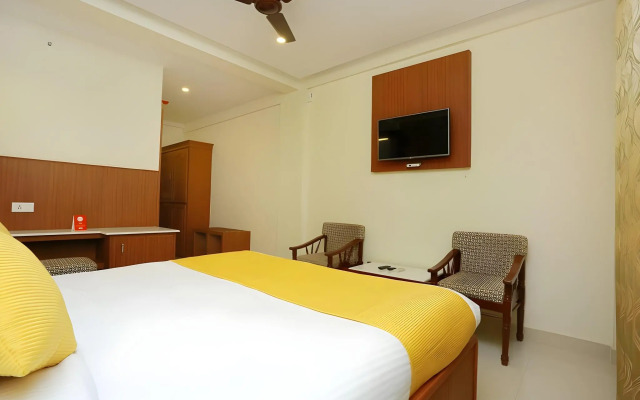 Capital O 14702 Kovilakam Residency