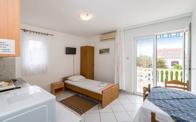 Nice Apartment Silvia 1 for 4 Persons