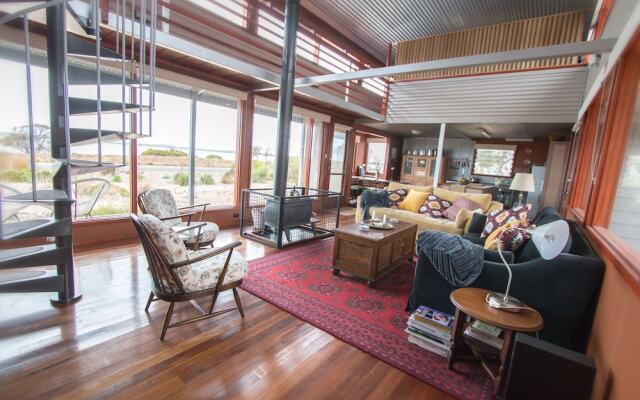 Coorong Aurora - breathtaking waterfront escape