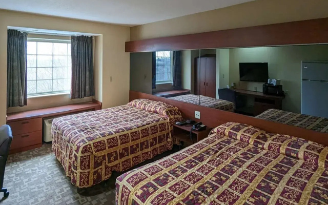 St Clair Inn and Suites
