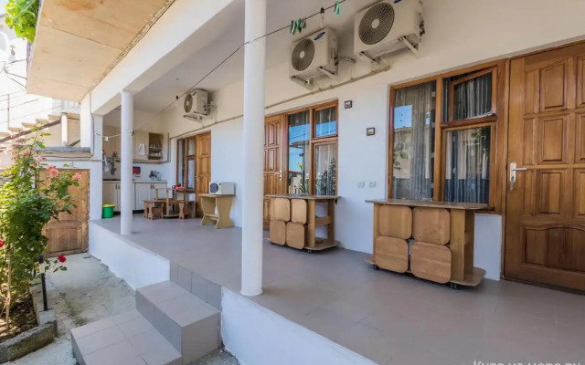 Guest House Sura