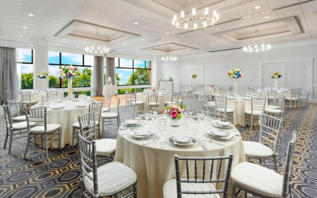 Courtyard by Marriott Boston-Cambridge