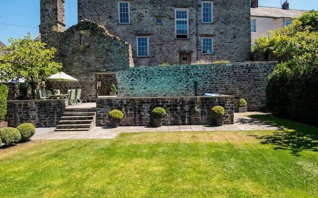Great House