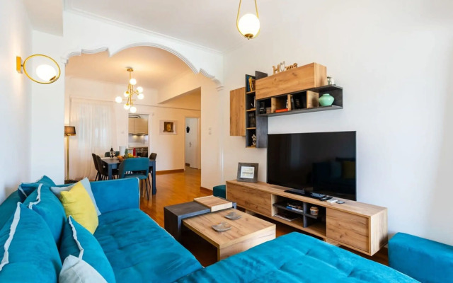 Athens Luxury Getaway - Pasalimani City Oasis