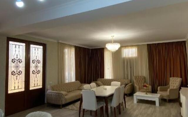 Andro's Guesthouse