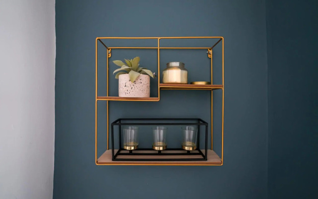 Planet St - Whole House with Parking