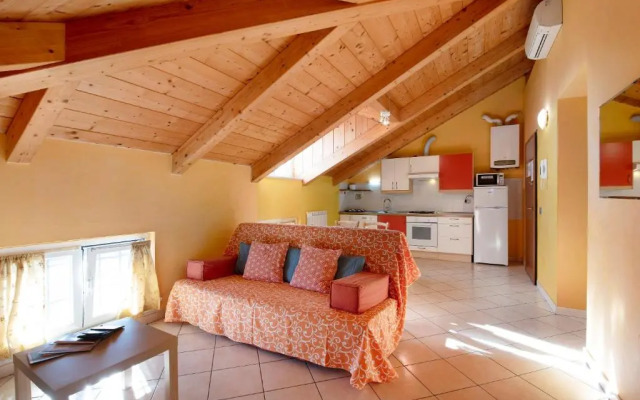 Trilocale in villa Apt 5