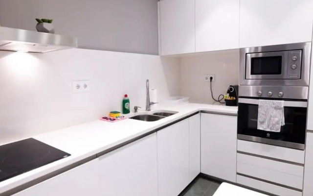 Ampersand - Bright 2-bedroom Apartment