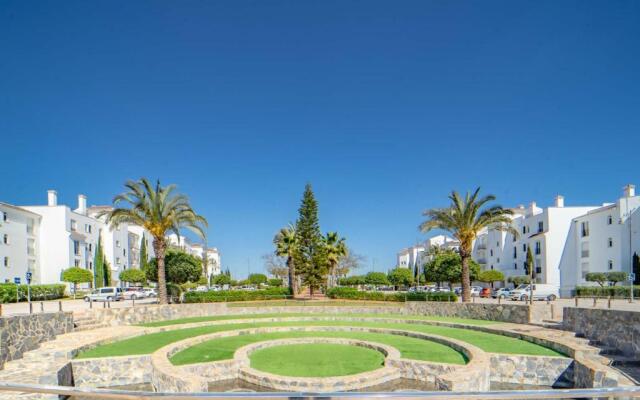 Confortable 2 Bedroom Groundfloor Apartment - PA703LT