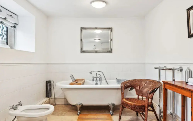 Host Stay Old Hall - Middle Mayfield