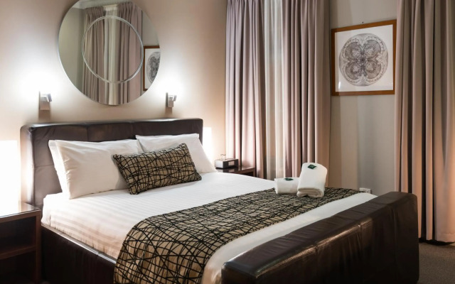 Clarendon Hotel