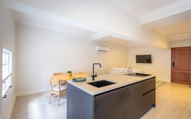 Modern Elegant Broadway Vibes in Willemstad