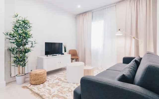 Altair by People Rentals
