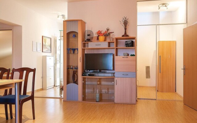 Nice Apartment in Pula With 4 Bedrooms and Wifi