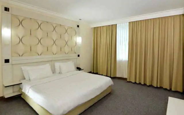 Hotel Ratu Residence