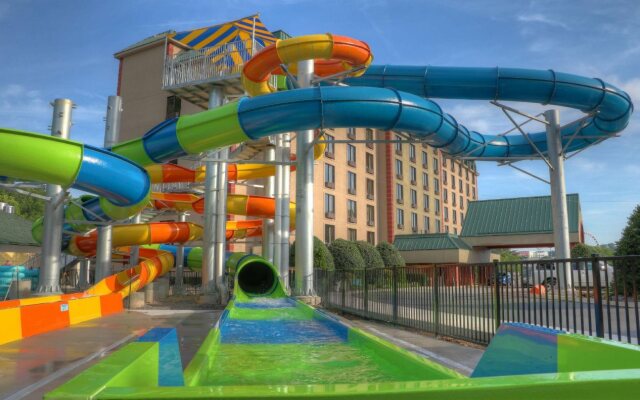 Country Cascades Waterpark Resort