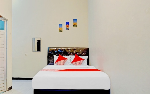 Sakinah Family Residence by OYO Rooms – Guest Rooms – Tulungagung