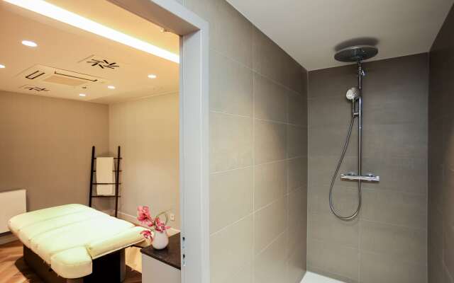 art'otel Berlin Mitte powered by Radisson Hotels