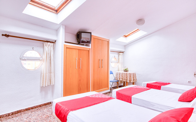 OYO Hostal Nova Picanya